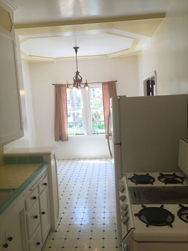 Foto del edificio - 325 S Cochran Ave