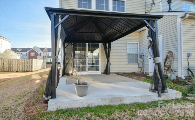 Building Photo - 3148 Mannington Dr