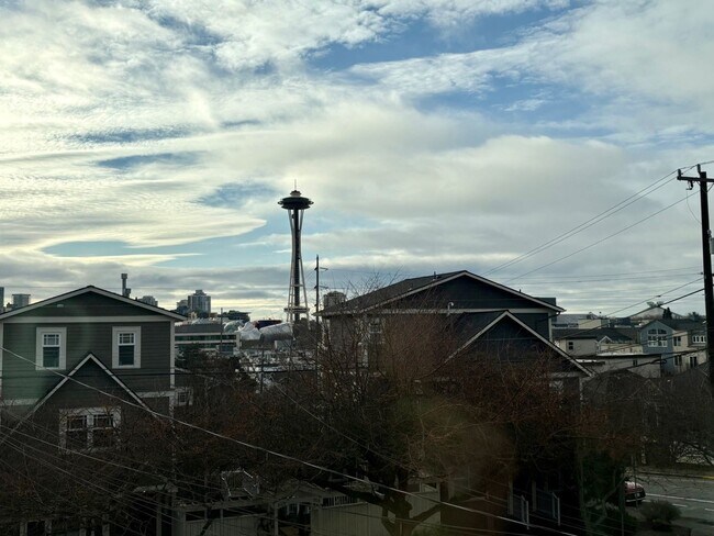 Foto del edificio - 556 Ward St