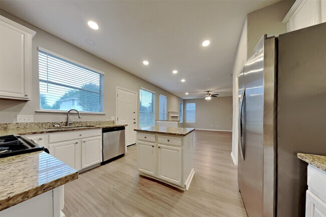 Building Photo - 6722 Cedar Path