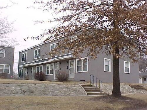 Building Photo - Madison Townhouses
