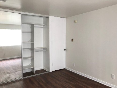 Foto del edificio - 1627 N Poinsettia Pl