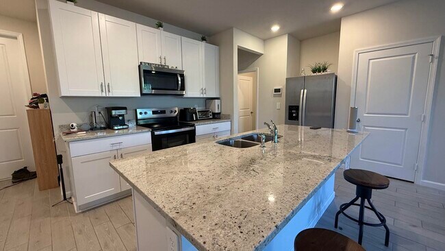 Foto del edificio - 5784 SE Edgewater Cir