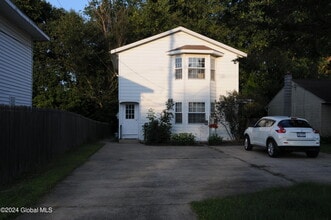 Building Photo - 1485 Nelson St