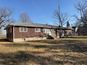 Building Photo - 580 N State St