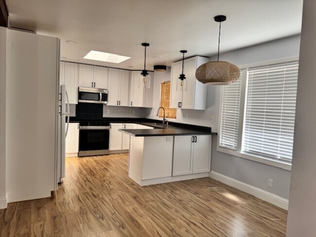 Foto del edificio - Beautiful West Redding Home -Small Pets Co...