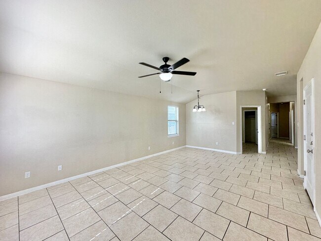 Foto del edificio - 4308 Ivory Ln