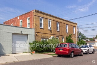 Building Photo - 6000 N Crescent Blvd