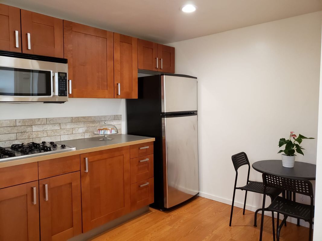 Foto principal - 20624 Kittridge St