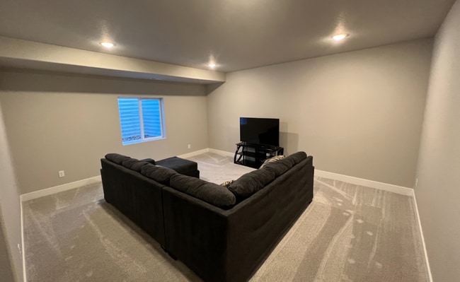 Building Photo - 7772 Frigid Air Pt