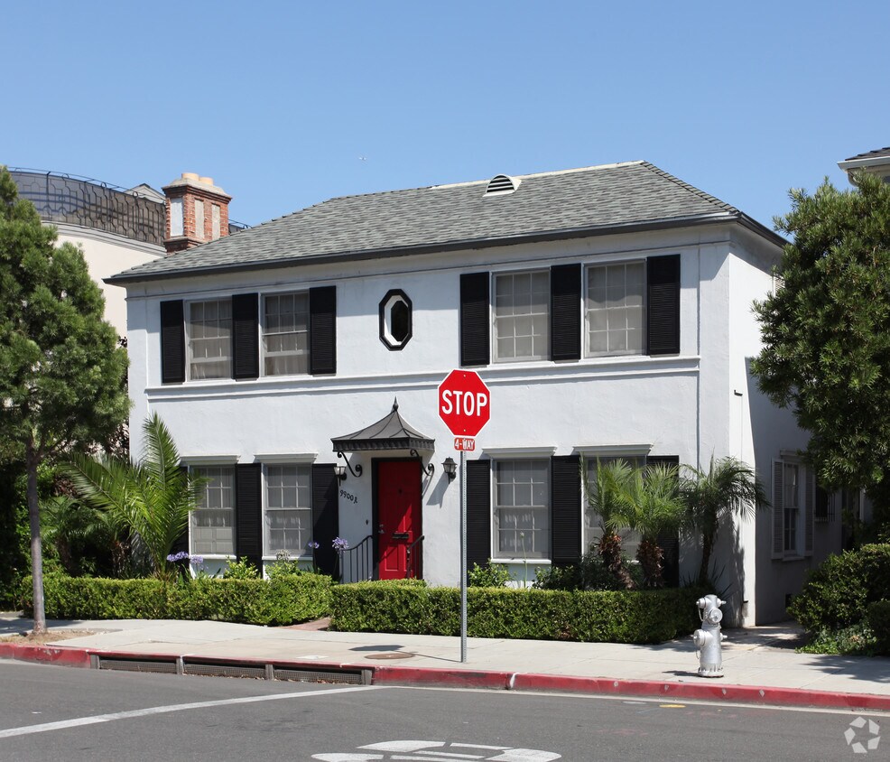 Foto principal - 9900 Durant Dr
