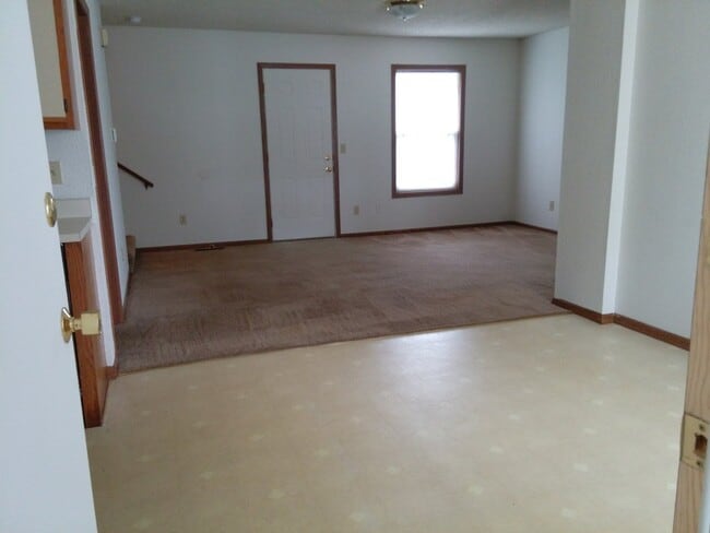 Building Photo - 3434 E Covington St