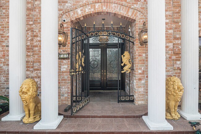 Foto del edificio - 7415 Naremore Dr