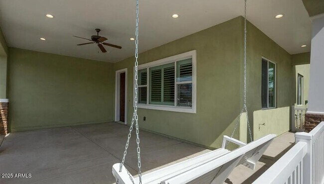 Foto del edificio - 1028 E Curry Rd