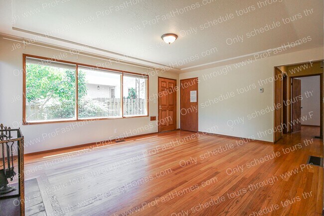 Foto del edificio - 5905 NE 30th Ave