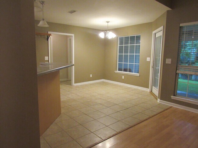 Foto del edificio - 904 Alberta St