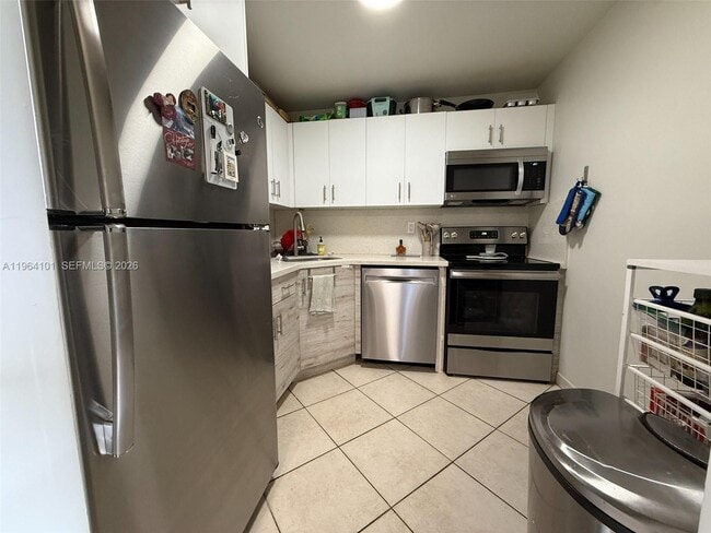 Building Photo - 9455 W Flagler St