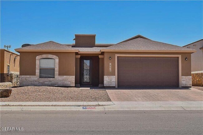 Building Photo - 14016 Rainbow Point Dr