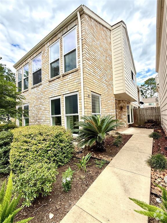 Building Photo - 12625 Memorial Dr