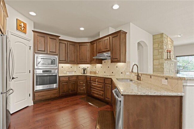 Foto del edificio - 110 Oak Glen Cove