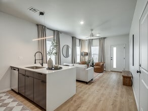 Building Photo - Glenhaven