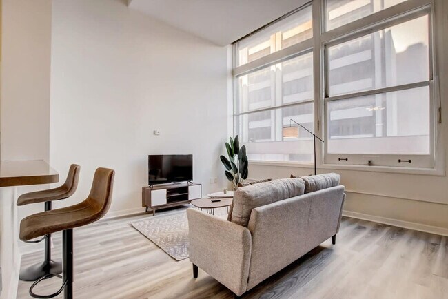 Foto del edificio - 125 W Market St