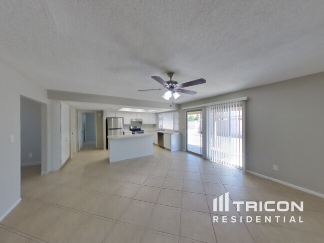 Foto del edificio - 3727 E Dahlia Dr