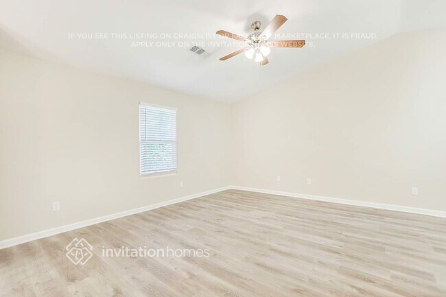 Building Photo - 5539 Petite Ct