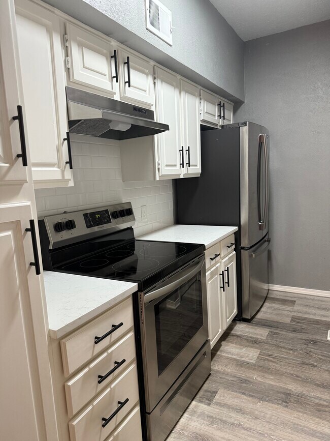 Foto del edificio - 7151 Gaston Ave