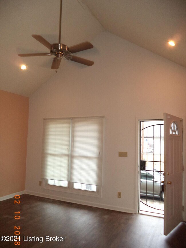 Foto del edificio - 646 N 28th St