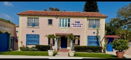 Building Photo - 710 Orange Ave