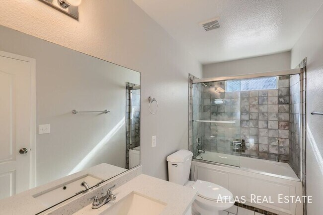 Building Photo - 4443 Donica Rose Ct