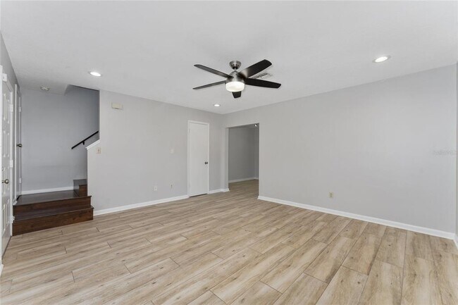 Building Photo - 9478 Lake Lotta Cir
