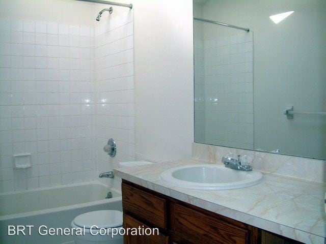 Building Photo - 124 Coalpit Hill Rd