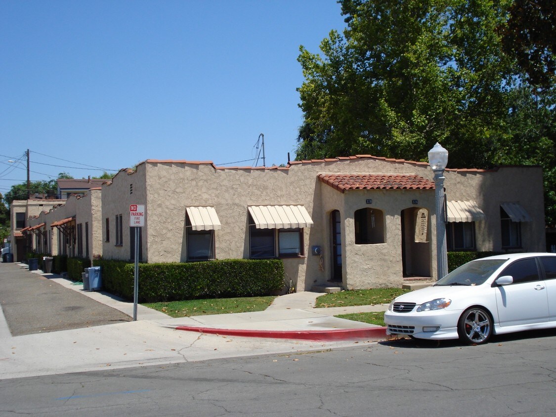 Building Photo - 326-328 N Balcom Ave