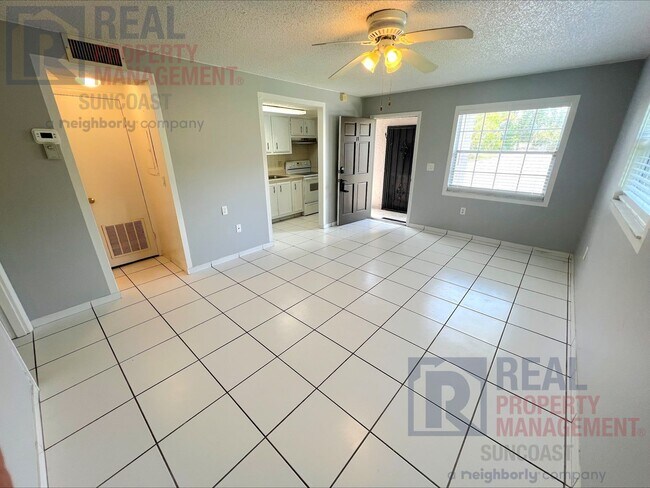 Foto del edificio - 2421 8th St