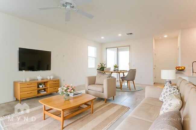 Foto del edificio - 801 Calle Tikal