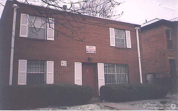 Foto del edificio - 80-82 W 8th Ave