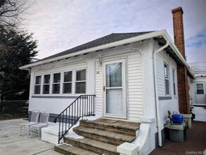 Building Photo - 25 July Walk