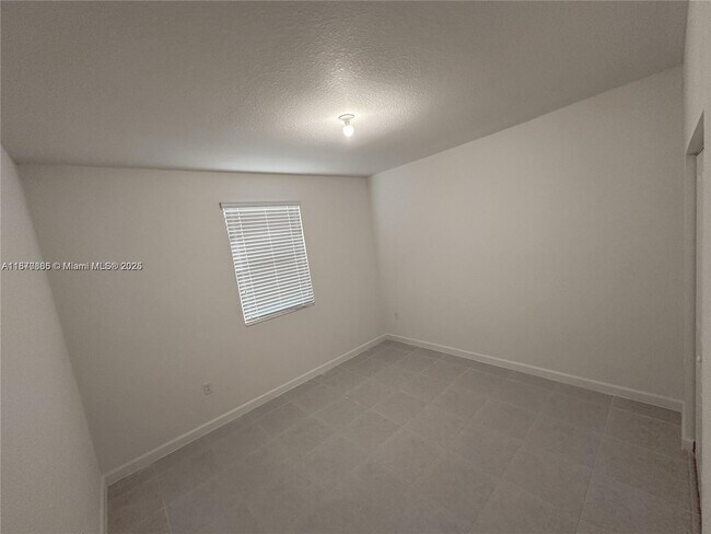 Foto del edificio - 14804 SW 162nd St