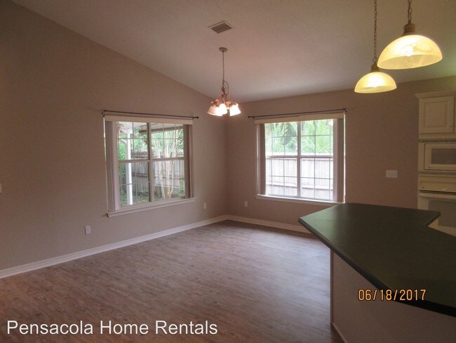 Building Photo - 2249 Valle Escondido Dr