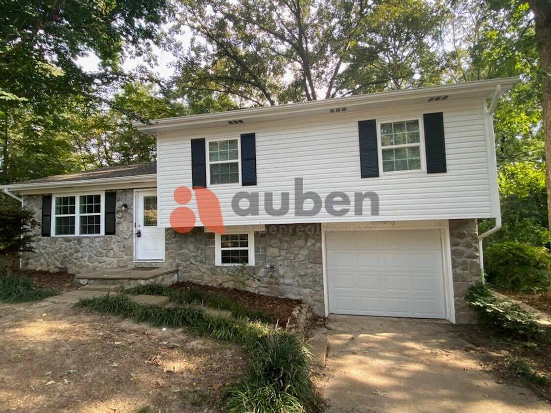 Nicely updated 3 bed 1.5 bath home in Hixson - Nicely updated 3 bed 1.5 bath home in Hixson
