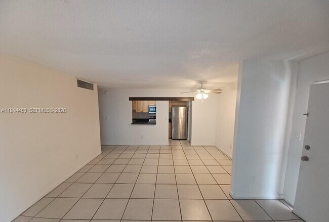 Foto del edificio - 4330 NW 79th Ave