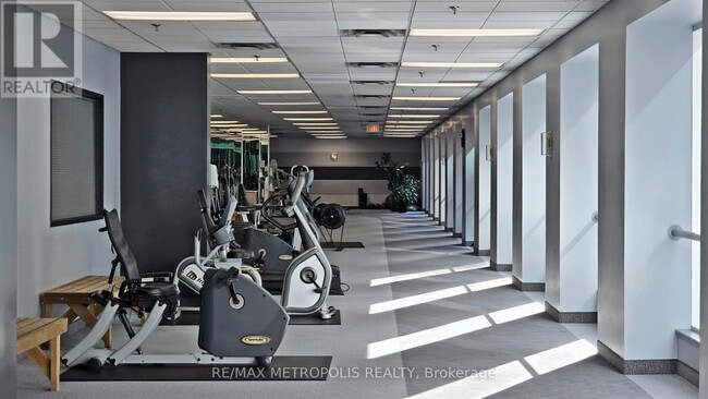 Photo du bâtiment - 7 Carlton St.