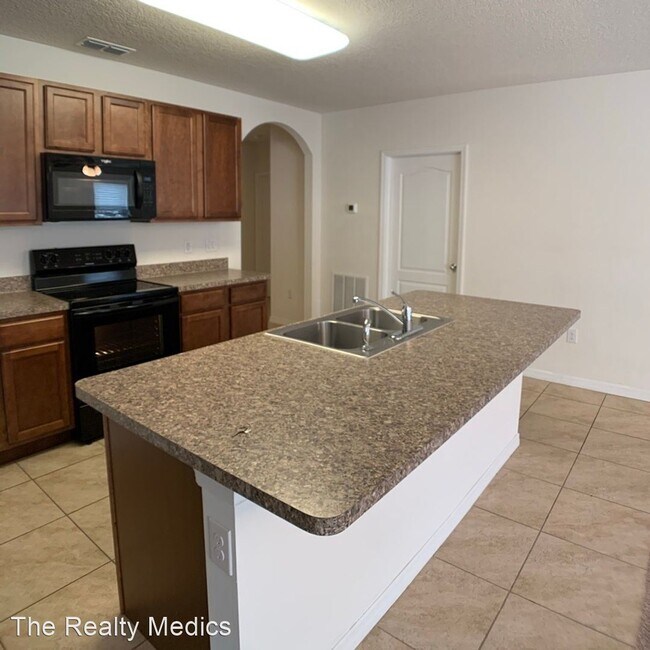 Foto del edificio - 4 br, 2 bath House - 452 Squires Grove Dr