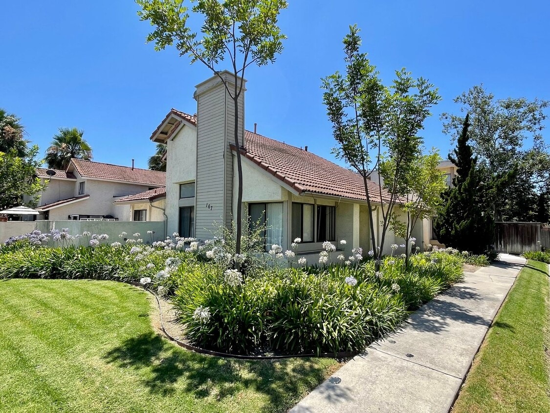 Primary Photo - Lower Level w/ Private Fenced Yard!
