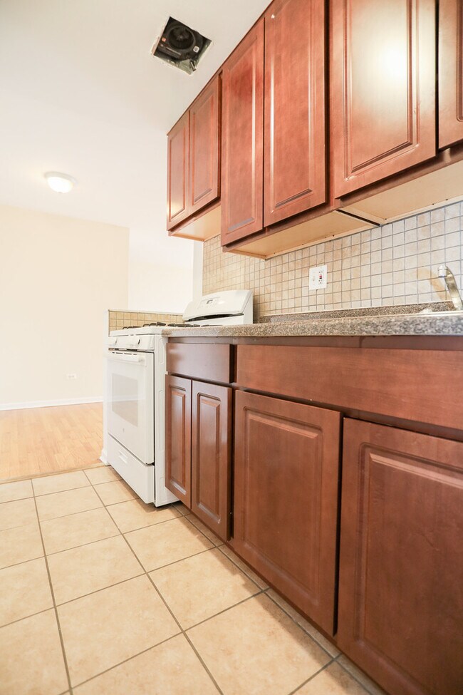 Foto del edificio - 1055 W Catalpa Ave