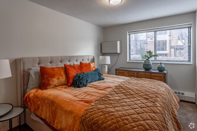 1 habitación, 1 baño - 547 pies cuadrados - Dormitorio - Sienna Green Apartments