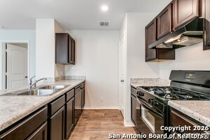 Foto del edificio - 4242 Salado Crest