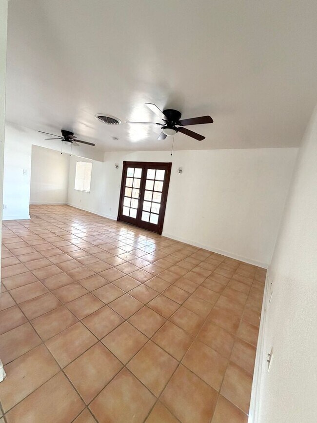 Foto del edificio - Newly Remodeled 3 Bedroom 2 Bathroom Home